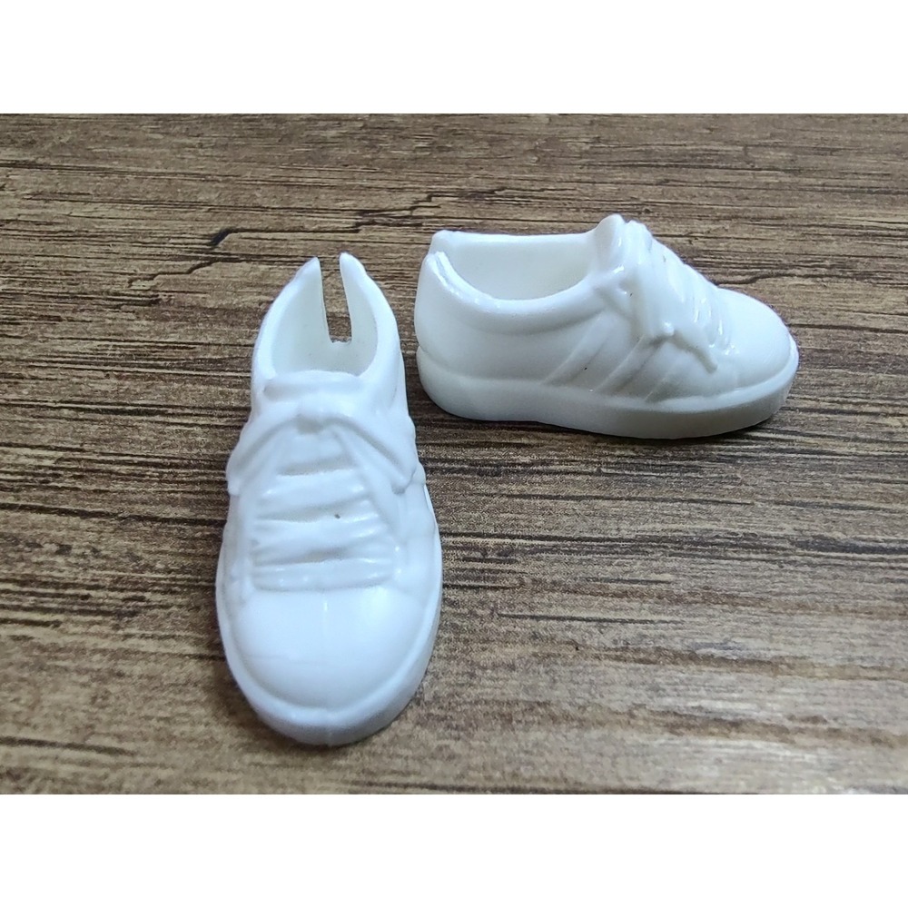 mattel barbie doll fashionistas flat feet white lace up tennis shoes B marked